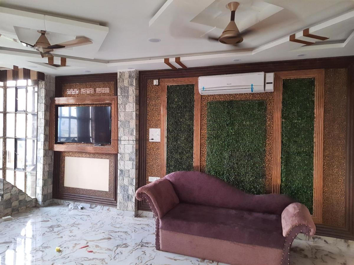 Divine Hotel & Banquet Hall Μποπάλ Εξωτερικό φωτογραφία